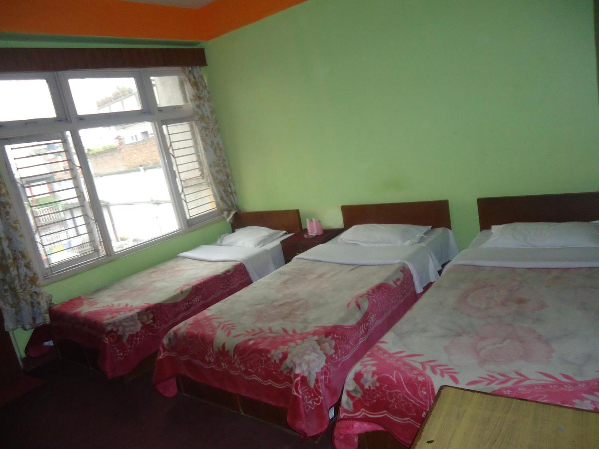 Hotel Discovery Inn Катманду Номер фото