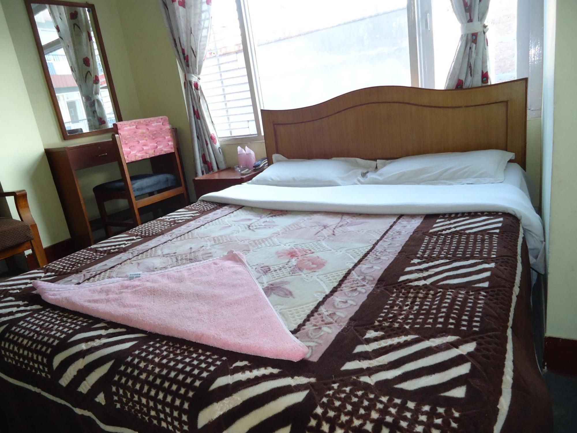 Hotel Discovery Inn Катманду Номер фото